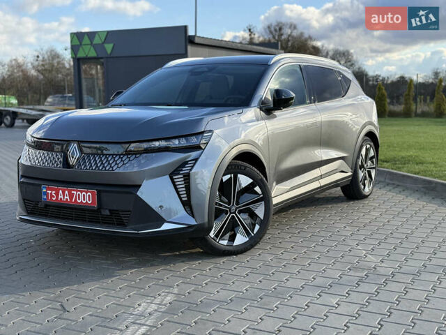 Серый Рено Megane E-Tech, объемом двигателя 0 л и пробегом 4 тыс. км за 31000 $, фото 5 на Automoto.ua