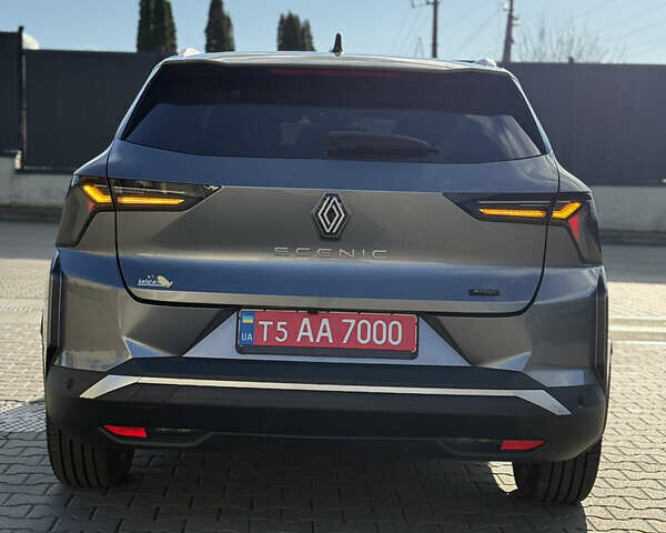 Серый Рено Megane E-Tech, объемом двигателя 0 л и пробегом 4 тыс. км за 31000 $, фото 17 на Automoto.ua