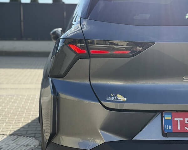 Серый Рено Megane E-Tech, объемом двигателя 0 л и пробегом 4 тыс. км за 31000 $, фото 19 на Automoto.ua