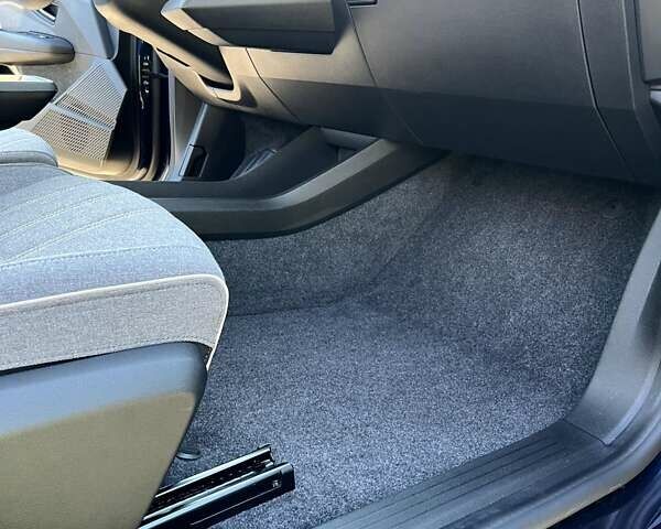Синій Рено Megane E-Tech, об'ємом двигуна 0 л та пробігом 28 тис. км за 21000 $, фото 18 на Automoto.ua