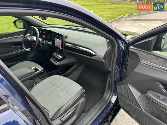 Синій Рено Megane E-Tech, об'ємом двигуна 0 л та пробігом 193 тис. км за 19500 $, фото 16 на Automoto.ua
