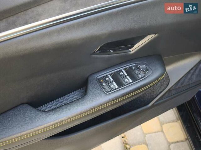 Синий Рено Megane E-Tech, объемом двигателя 0 л и пробегом 120 тыс. км за 19800 $, фото 53 на Automoto.ua