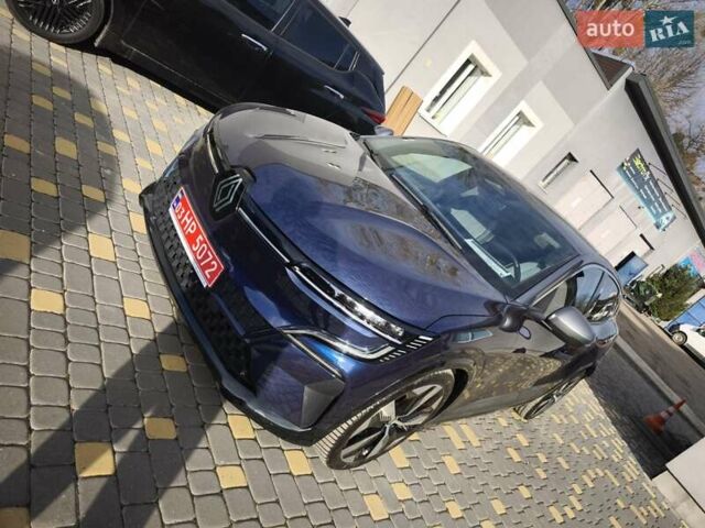 Синий Рено Megane E-Tech, объемом двигателя 0 л и пробегом 120 тыс. км за 19800 $, фото 7 на Automoto.ua