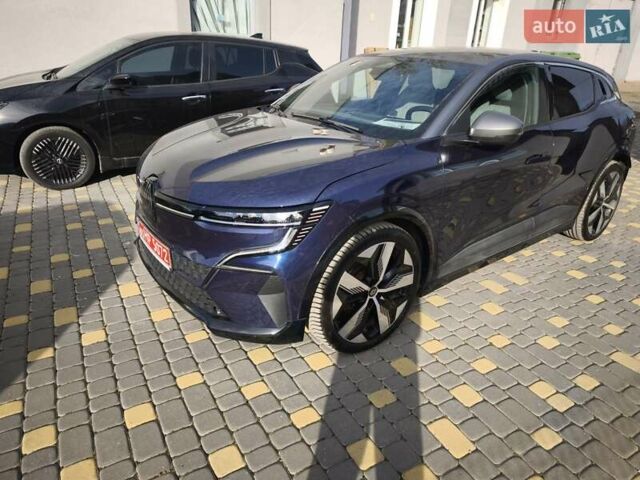 Синий Рено Megane E-Tech, объемом двигателя 0 л и пробегом 120 тыс. км за 19800 $, фото 8 на Automoto.ua