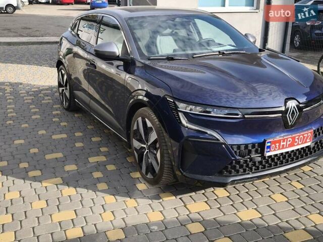 Синий Рено Megane E-Tech, объемом двигателя 0 л и пробегом 120 тыс. км за 19800 $, фото 6 на Automoto.ua
