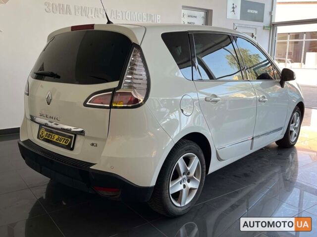 Белый Рено Megane Scenic, объемом двигателя 1.6 л и пробегом 237 тыс. км за 12000 $, фото 6 на Automoto.ua