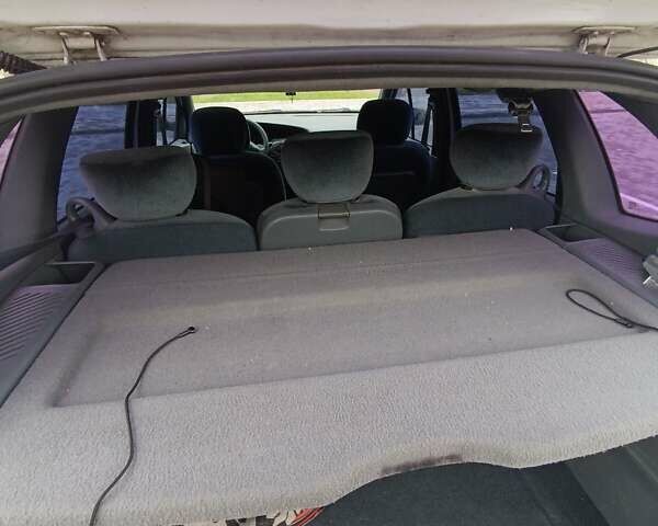 Білий Рено Megane Scenic, об'ємом двигуна 1.6 л та пробігом 335 тис. км за 2500 $, фото 16 на Automoto.ua