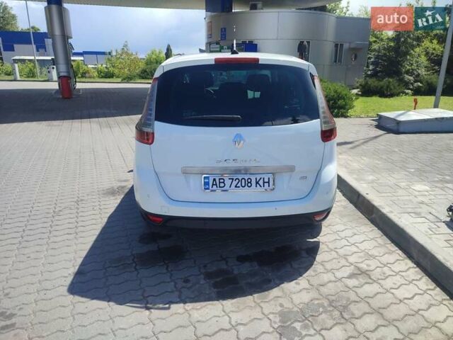 Белый Рено Megane Scenic, объемом двигателя 1.9 л и пробегом 370 тыс. км за 6300 $, фото 11 на Automoto.ua
