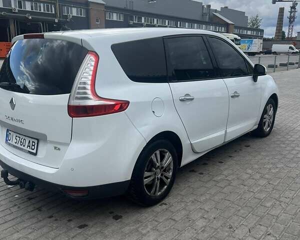Белый Рено Megane Scenic, объемом двигателя 1.4 л и пробегом 200 тыс. км за 6700 $, фото 2 на Automoto.ua