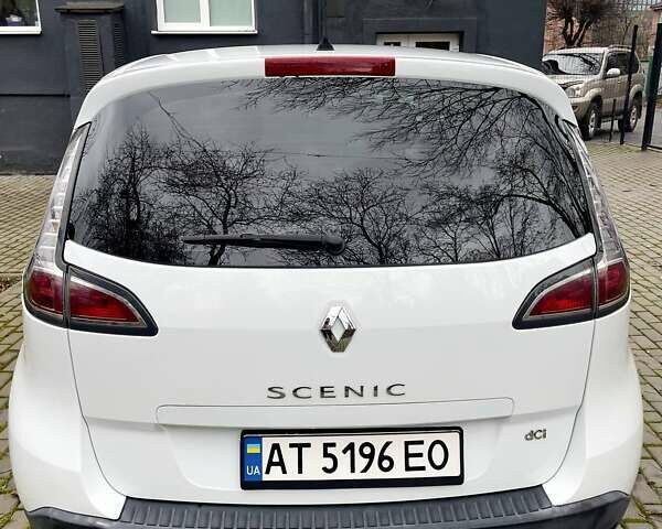 Белый Рено Megane Scenic, объемом двигателя 1.5 л и пробегом 232 тыс. км за 7300 $, фото 22 на Automoto.ua