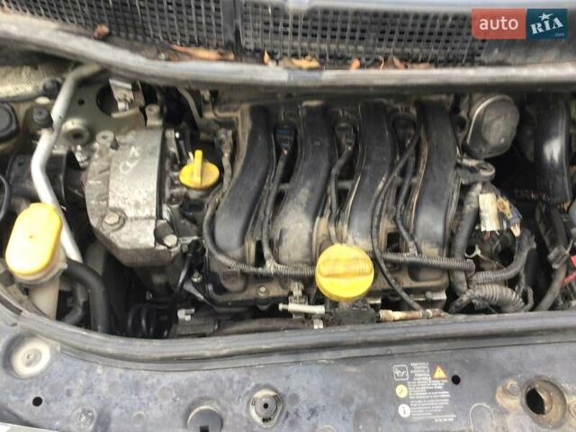 Бежевый Рено Megane Scenic, объемом двигателя 1.6 л и пробегом 306 тыс. км за 5300 $, фото 1 на Automoto.ua