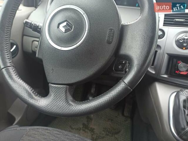 Бежевый Рено Megane Scenic, объемом двигателя 1.6 л и пробегом 306 тыс. км за 5300 $, фото 8 на Automoto.ua