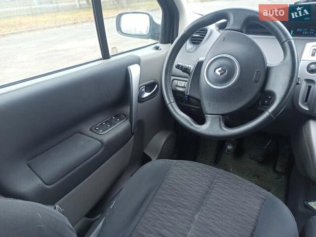 Бежевый Рено Megane Scenic, объемом двигателя 1.6 л и пробегом 306 тыс. км за 5300 $, фото 3 на Automoto.ua