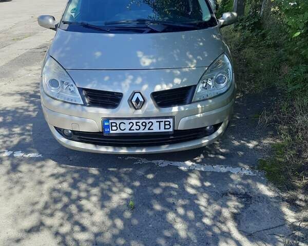 Бежевый Рено Megane Scenic, объемом двигателя 1.6 л и пробегом 207 тыс. км за 5400 $, фото 2 на Automoto.ua