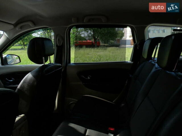 Бежевий Рено Megane Scenic, об'ємом двигуна 1.5 л та пробігом 259 тис. км за 8900 $, фото 18 на Automoto.ua