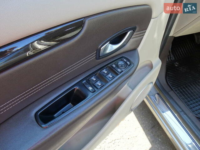 Бежевий Рено Megane Scenic, об'ємом двигуна 1.5 л та пробігом 259 тис. км за 8900 $, фото 17 на Automoto.ua