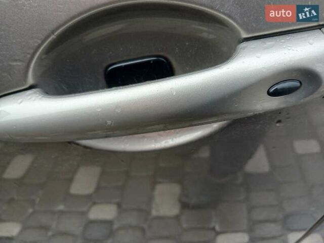 Бежевый Рено Megane Scenic, объемом двигателя 1.5 л и пробегом 149 тыс. км за 10500 $, фото 25 на Automoto.ua