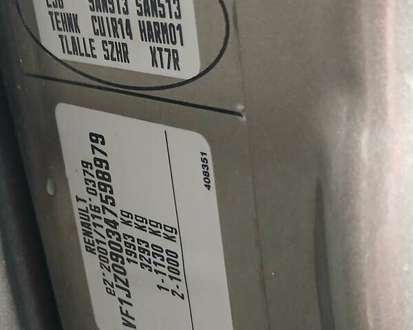 Бежевый Рено Megane Scenic, объемом двигателя 1.5 л и пробегом 149 тыс. км за 10500 $, фото 40 на Automoto.ua