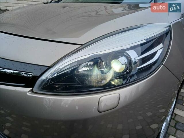 Бежевый Рено Megane Scenic, объемом двигателя 1.5 л и пробегом 149 тыс. км за 10500 $, фото 17 на Automoto.ua