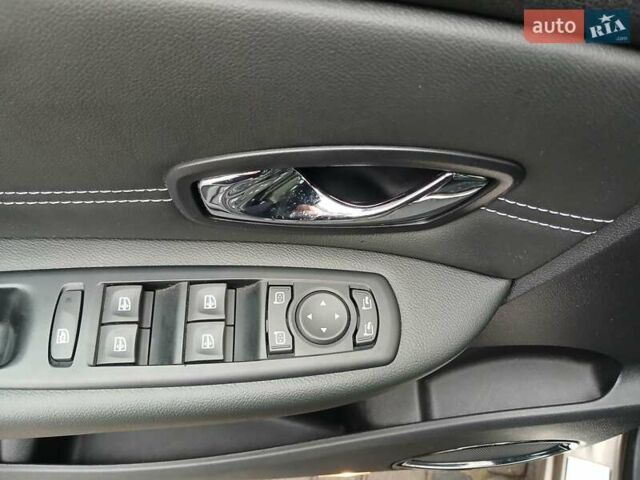 Бежевый Рено Megane Scenic, объемом двигателя 1.5 л и пробегом 149 тыс. км за 10500 $, фото 21 на Automoto.ua