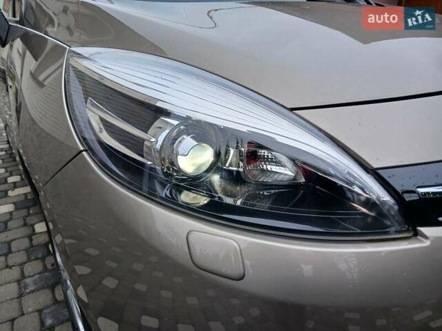 Бежевый Рено Megane Scenic, объемом двигателя 1.5 л и пробегом 149 тыс. км за 10500 $, фото 18 на Automoto.ua