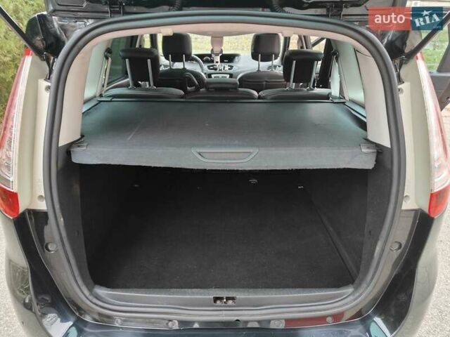 Черный Рено Megane Scenic, объемом двигателя 1.46 л и пробегом 207 тыс. км за 12500 $, фото 7 на Automoto.ua