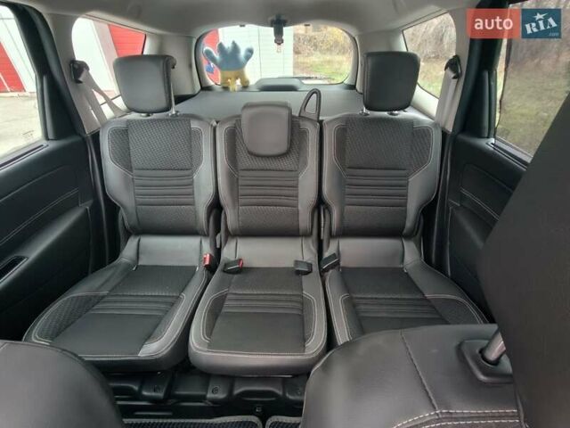 Черный Рено Megane Scenic, объемом двигателя 1.46 л и пробегом 207 тыс. км за 12500 $, фото 13 на Automoto.ua