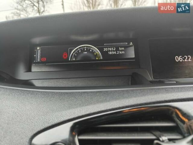 Черный Рено Megane Scenic, объемом двигателя 1.46 л и пробегом 207 тыс. км за 12500 $, фото 18 на Automoto.ua