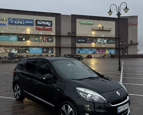 Черный Рено Megane Scenic, объемом двигателя 1.46 л и пробегом 309 тыс. км за 8500 $, фото 6 на Automoto.ua