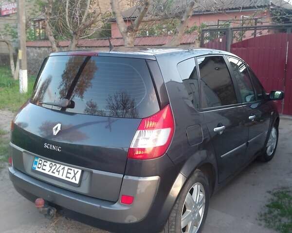 Черный Рено Megane Scenic, объемом двигателя 1.87 л и пробегом 300 тыс. км за 4200 $, фото 3 на Automoto.ua