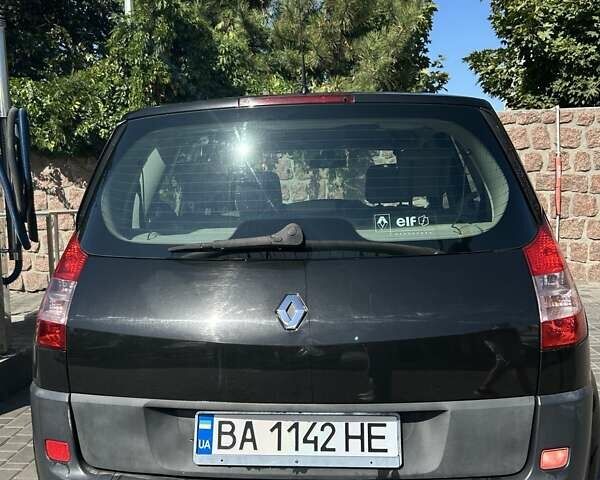 Черный Рено Megane Scenic, объемом двигателя 1.6 л и пробегом 130 тыс. км за 4800 $, фото 9 на Automoto.ua