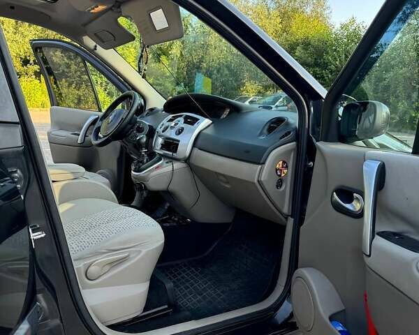 Черный Рено Megane Scenic, объемом двигателя 1.46 л и пробегом 290 тыс. км за 4700 $, фото 15 на Automoto.ua