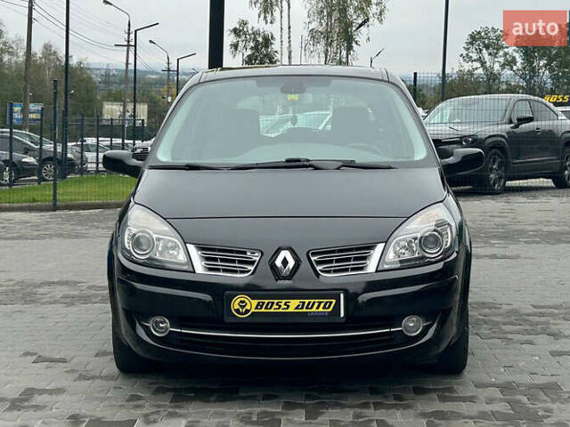 Черный Рено Megane Scenic, объемом двигателя 1.6 л и пробегом 185 тыс. км за 5700 $, фото 1 на Automoto.ua