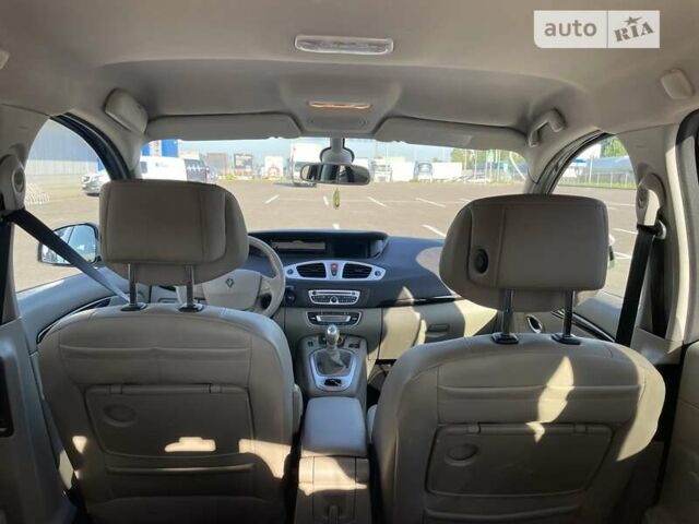 Черный Рено Megane Scenic, объемом двигателя 1.4 л и пробегом 188 тыс. км за 5900 $, фото 11 на Automoto.ua