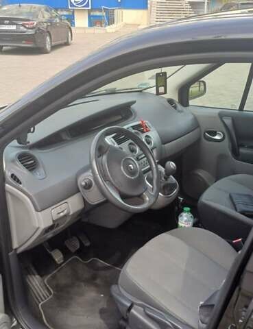 Чорний Рено Megane Scenic, об'ємом двигуна 1.6 л та пробігом 244 тис. км за 5500 $, фото 10 на Automoto.ua
