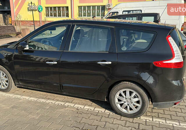 Черный Рено Megane Scenic, объемом двигателя 1.4 л и пробегом 262 тыс. км за 6500 $, фото 2 на Automoto.ua