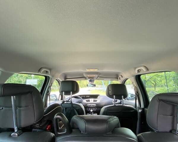 Черный Рено Megane Scenic, объемом двигателя 1.4 л и пробегом 198 тыс. км за 7050 $, фото 58 на Automoto.ua