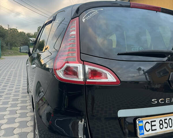 Черный Рено Megane Scenic, объемом двигателя 1.9 л и пробегом 237 тыс. км за 6300 $, фото 11 на Automoto.ua