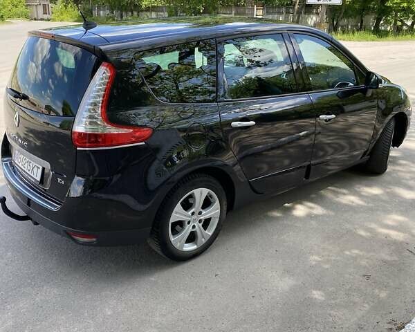 Черный Рено Megane Scenic, объемом двигателя 1.4 л и пробегом 198 тыс. км за 7050 $, фото 20 на Automoto.ua