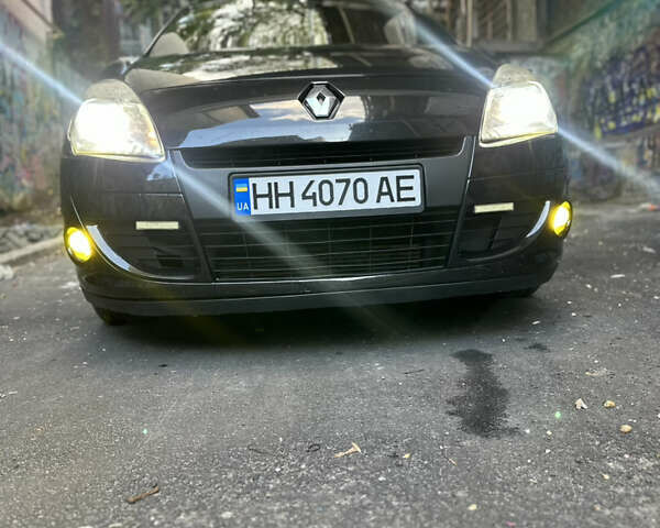Рено Megane Scenic 2010 в Одессе на Automoto.ua Черный Рено Megane Scenic, объемом двигателя 1.46 л и пробегом 245 тыс. км за 7900 $, фото 6 на Automoto.ua