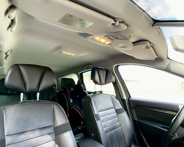 Черный Рено Megane Scenic, объемом двигателя 1.4 л и пробегом 198 тыс. км за 7050 $, фото 57 на Automoto.ua