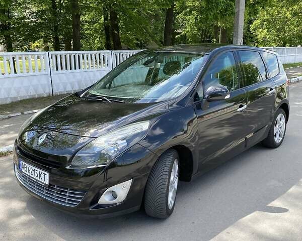 Черный Рено Megane Scenic, объемом двигателя 1.4 л и пробегом 198 тыс. км за 7050 $, фото 1 на Automoto.ua
