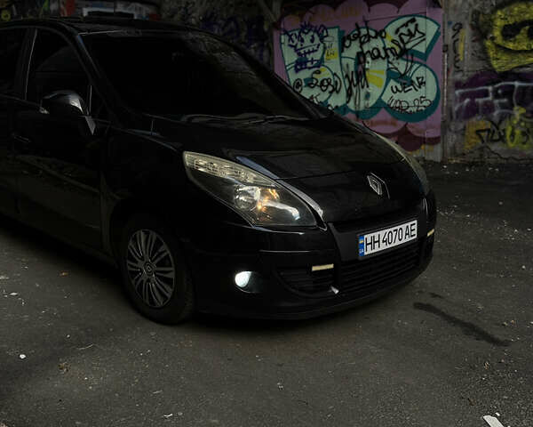 Рено Megane Scenic 2010 в Одессе на Automoto.ua Черный Рено Megane Scenic, объемом двигателя 1.46 л и пробегом 245 тыс. км за 7900 $, фото 17 на Automoto.ua