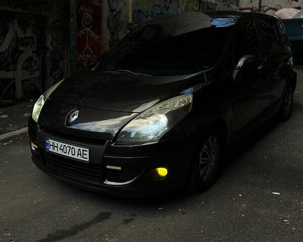 Рено Megane Scenic 2010 в Одессе на Automoto.ua Черный Рено Megane Scenic, объемом двигателя 1.46 л и пробегом 245 тыс. км за 7900 $, фото 4 на Automoto.ua