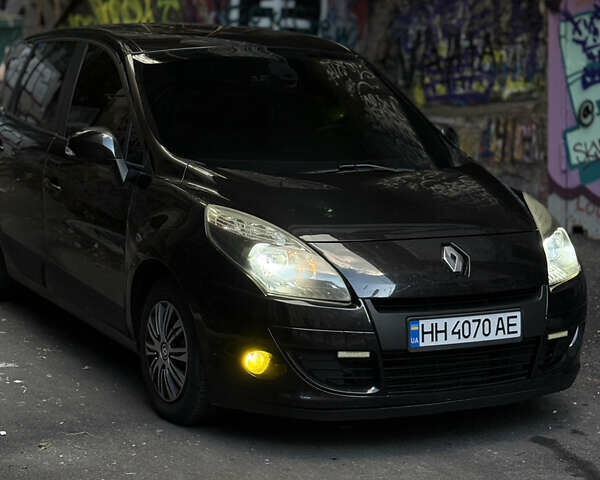 Рено Megane Scenic 2010 в Одессе на Automoto.ua Черный Рено Megane Scenic, объемом двигателя 1.46 л и пробегом 245 тыс. км за 7900 $, фото 18 на Automoto.ua