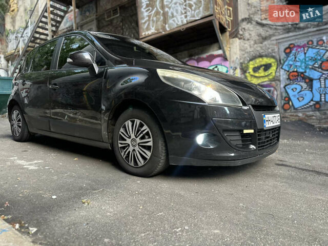 Рено Megane Scenic 2010 в Одессе на Automoto.ua Черный Рено Megane Scenic, объемом двигателя 1.46 л и пробегом 245 тыс. км за 7900 $, фото 20 на Automoto.ua