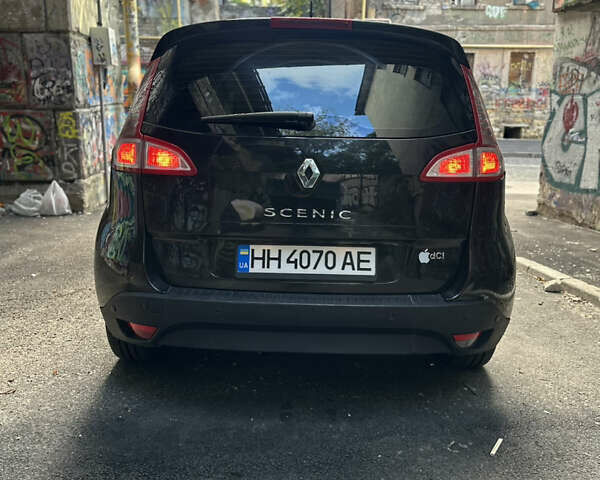 Рено Megane Scenic 2010 в Одессе на Automoto.ua Черный Рено Megane Scenic, объемом двигателя 1.46 л и пробегом 245 тыс. км за 7900 $, фото 12 на Automoto.ua