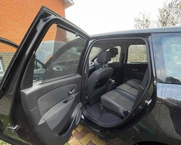 Черный Рено Megane Scenic, объемом двигателя 1.9 л и пробегом 269 тыс. км за 6500 $, фото 3 на Automoto.ua