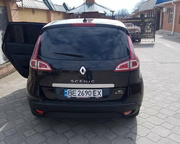 Черный Рено Megane Scenic, объемом двигателя 1.6 л и пробегом 290 тыс. км за 7150 $, фото 14 на Automoto.ua