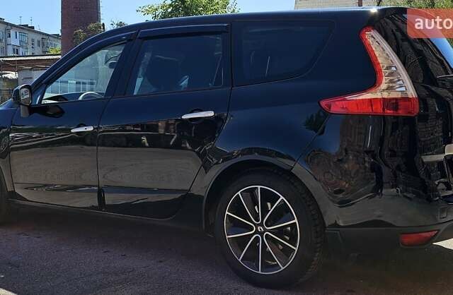 Черный Рено Megane Scenic, объемом двигателя 1.4 л и пробегом 168 тыс. км за 8800 $, фото 5 на Automoto.ua